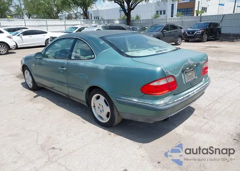 1998 Mercedes-Benz Clk 320 из США, поврежденный, VIN WDBLJ65G6WF038243